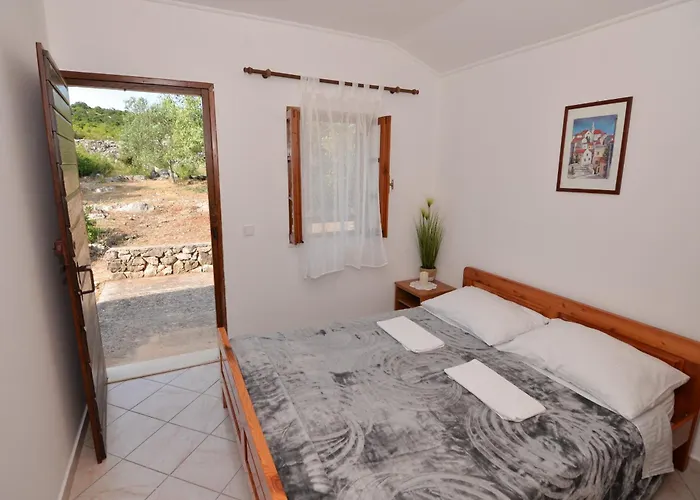 Secluded Fisherman's Cove Zizanj, Pasman - 23925